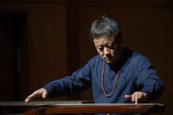 《古琴指法谱字集成》主编张子盛,古琴演奏家,教育家.